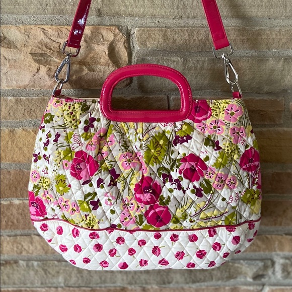Vera Bradley Handbags - Vera Bradley large purse. In excellent condition